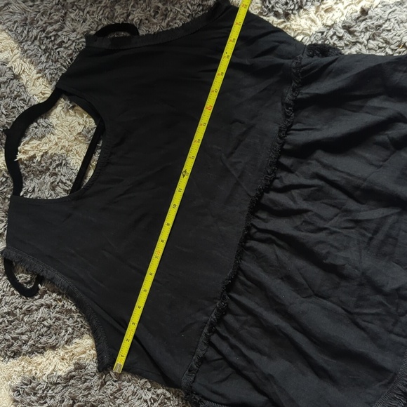 Coco + Carmen Runway Linen Fringe Tank Top in Black Hi Low Style Size L/XL - Picture 7 of 8